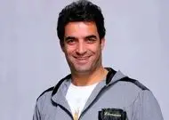 منوچهر هادی از کارگردانی فیلم تراشه برکنار شد