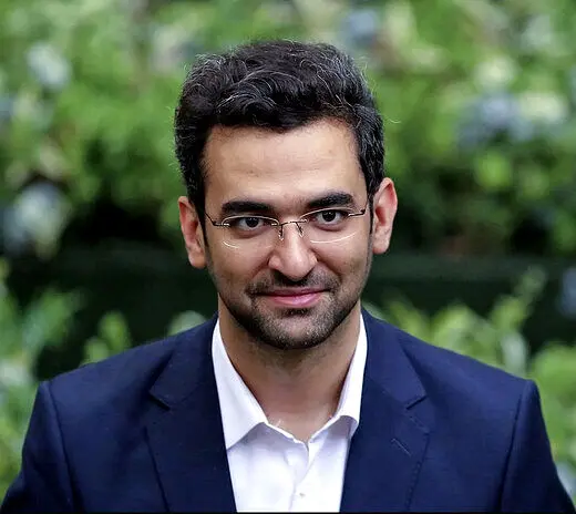 پاسخ یک کلمه ای آذری جهرمی به توئیت انتقادی میرسلیم