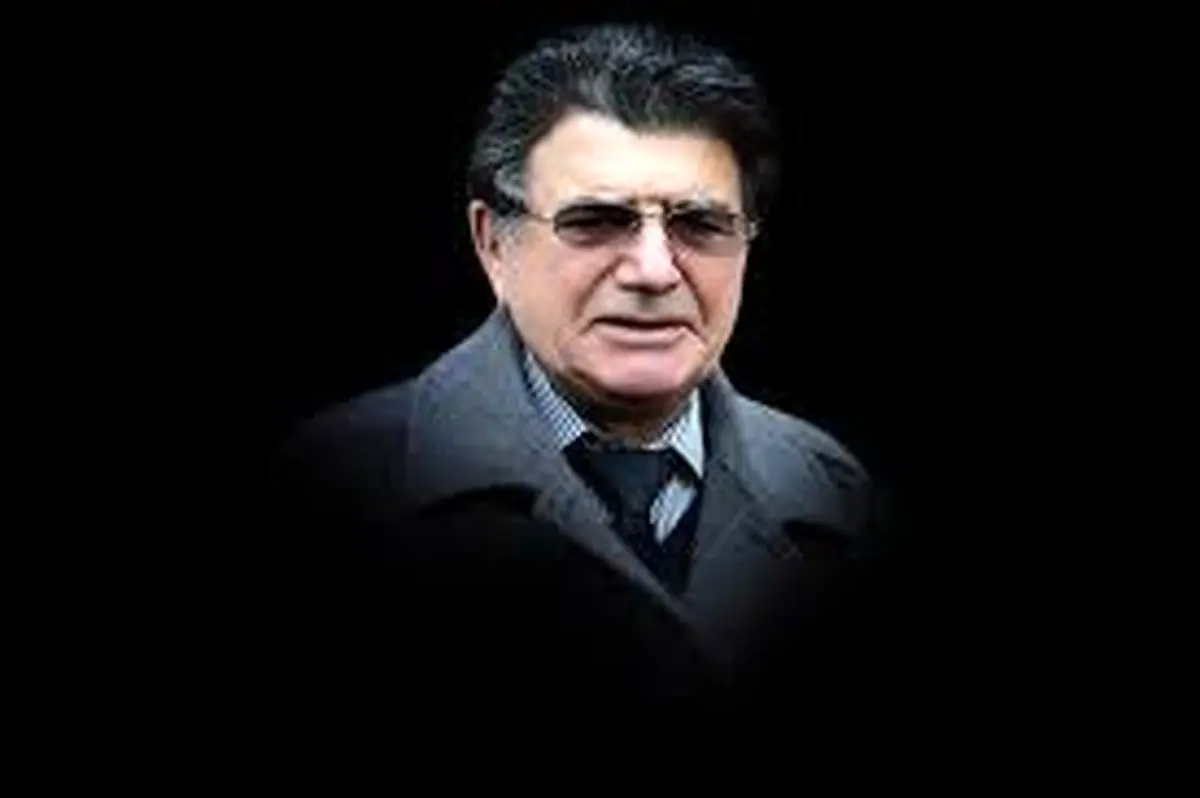 حضور مرحوم استاد محمدرضا شجریان به همراه فرزندش رایان در ورزشگاه آزادی / ویدئو
