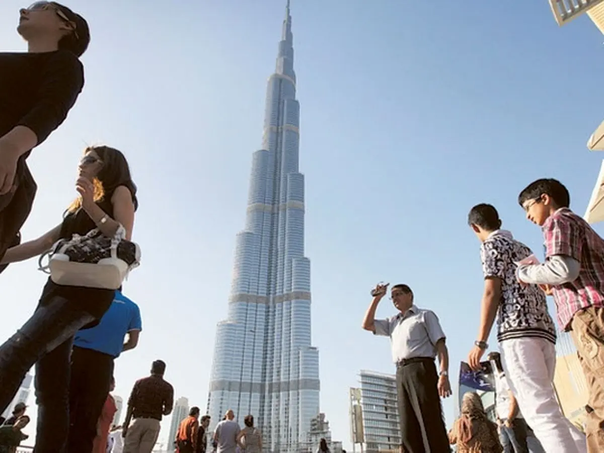 آیا خارجی ها از دبی به عربستان سعودی می روند؟/ چالش مسکن و نوشیدنی الکلی
