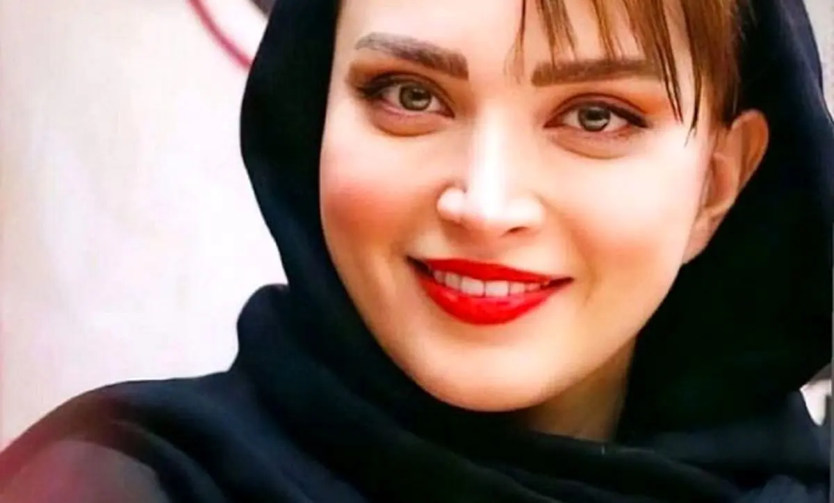 محبوب بهنوش طباطبایی در آغوشش