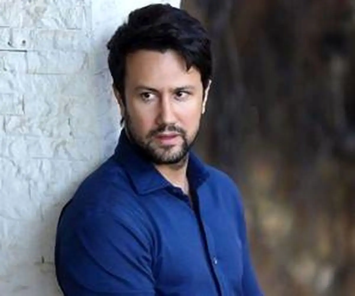 استوری جدید شاهرخ استخری در کنار فرزندانش