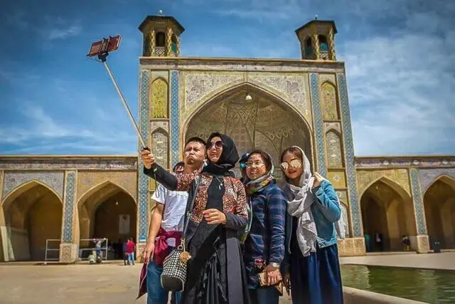 چین و عمان پس از لغو ویزای ایران
