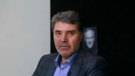 موقعیتِ امروز: مسعود اطیابی رکورد خودش را شکست و حالا با "انفرادی" و "دینامیت"، مقام‌های اول و دوم پرفروش‌ترین فیلم‌های تاریخ سینمای ایران را در اختیار دارد
