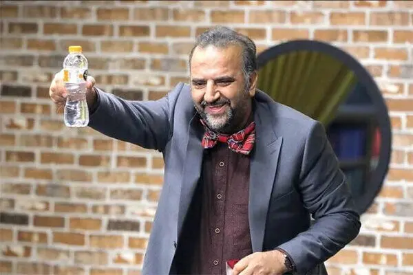 شاید قیافه‌ام خشن باشد اما شیرین بازی می‌کنم/ دغدغه عروسک‌ها
