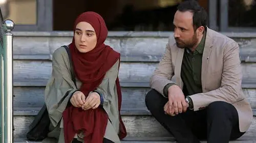 «هم‌سایه» افغان‌ها را زیادی مثبت نشان می‌دهد؟