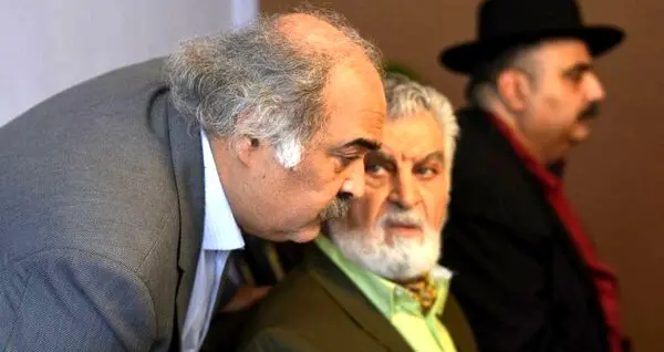 این روزها سینمادار حاکم مطلق سینماست/ مشخص نیست با چه منطقی نزدیک به ۲۰ فیلم بر پرده سینماها است!
