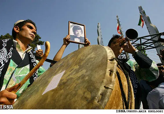 حنجره‌ طلایی خواننده «دایه دایه» بر چرخ‌های خیاطی چربید
