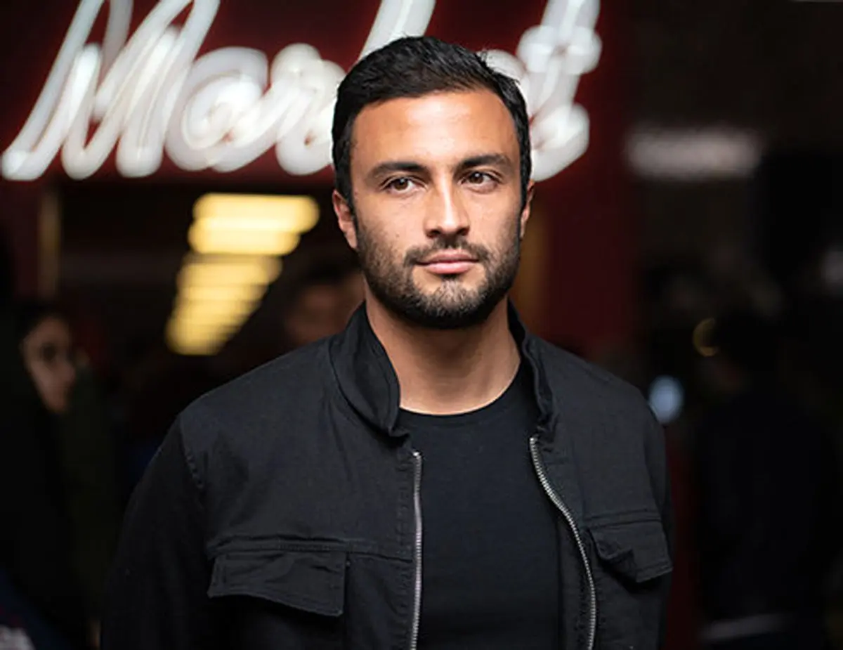 استوری متفاوت امیر جدیدی برای شب یلدا
