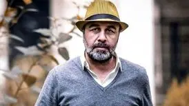 رضا عطاران با شلوارک؛ جریمه‌ای در انتظار اوست؟/ عکس
