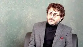 بازیگر «شیش ماهه»: مهران مدیری زیاد از بداهه‌گویی در کارهایش استفاده می‌کند
