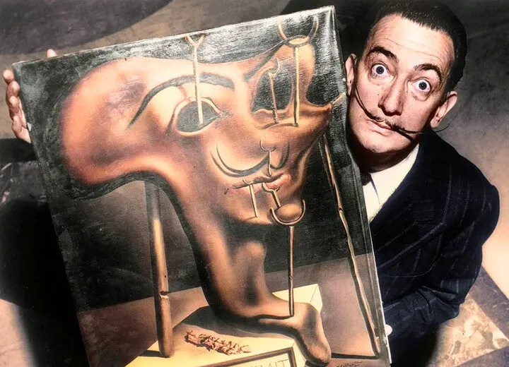 سالوادور دالی به نیاوران می‌آید