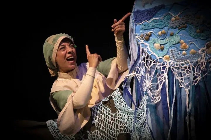 آثار تولید شده برای تئاتر نوجوان، از حیث محتوایی مناسب این گروه سنی نیست