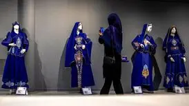 رنگ شلوار لی از آبی ایرانی آمد/ برای طراحی لباس‌ ایرانی فقط دنبال بته‌جقه نباشیم
