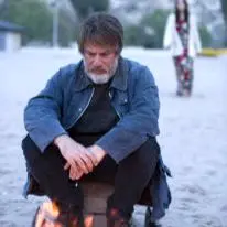 وقتی امیر آقایی بهمن قبادی و راجر واترز دست در دست یکدیگر می‌دهند و در توکیو می‌درخشند/ زمانی که چشم‌انداز خانه امیر آقایی دزدیده شد