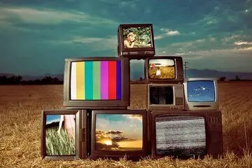 تلویزیون با ۷۰ فیلم به استقبال نیمه خرداد رفت
