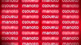 بغض مجریان من‌وتو به خاطر تعطیل شدن این شبکه در آنتن زنده/ ویدئو
