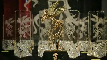 چرا نماد جشنواره فیلم فجر سیمرغ است؟

