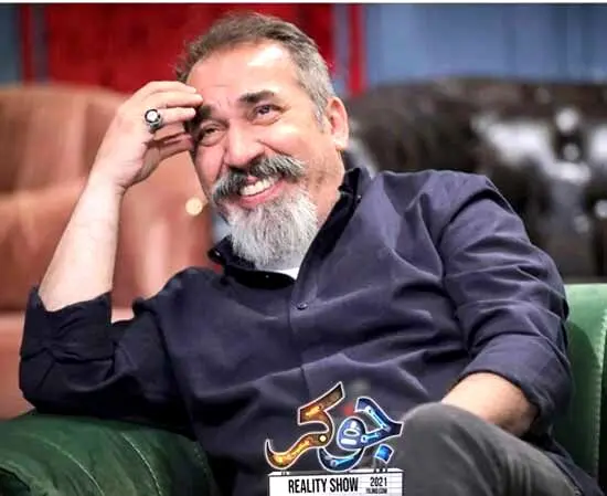 نگاهی به سبک پوشش سیامک انصاری در شوی جوکر
