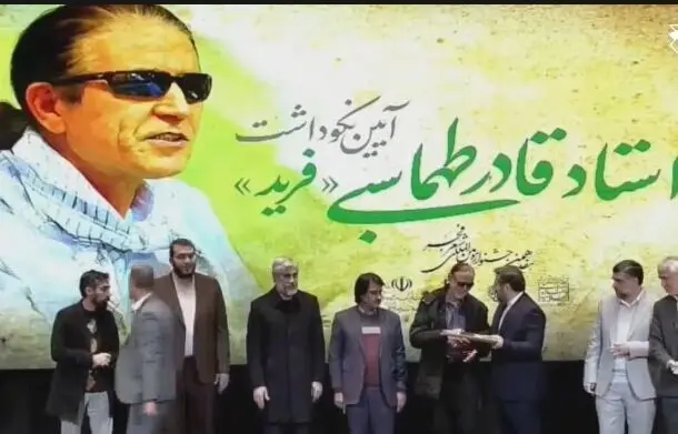 برگزیدگان جشنواره شعر تجلیل شدند

