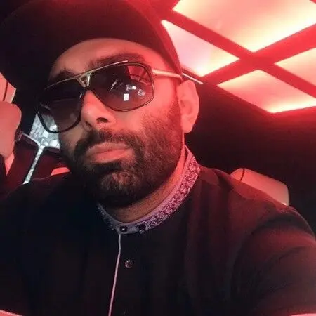 آهنگ «آخر شب» از مسعود صادقلو