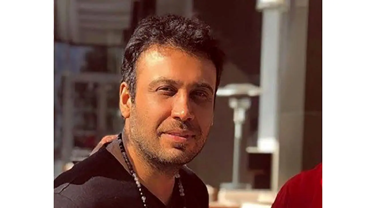 عکسی جالب و دیده نشده از محسن چاوشی به همراه مادرش در ماسوله