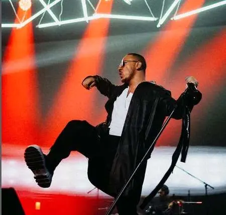 آهنگ «غریبه» از اشوان