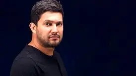 حامد بهداد در حرم امام رضا (ع)
