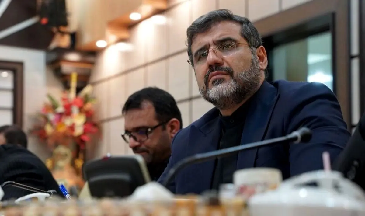 وزارت ارشاد، آگهی های دولتی روزنامه جمهوری اسلامی را قطع کرد/ مسیح مهاجری: بیگانه بودن وزارت ارشاد از مطبوعات موجب شده هیچ نقدی را برنتابند
