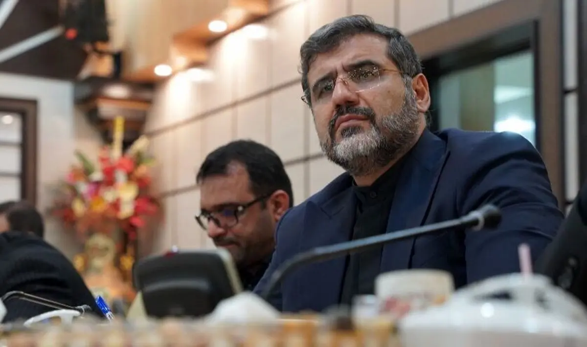 وزارت ارشاد، آگهی های دولتی روزنامه جمهوری اسلامی را قطع کرد/ مسیح مهاجری: بیگانه بودن وزارت ارشاد از مطبوعات موجب شده هیچ نقدی را برنتابند
