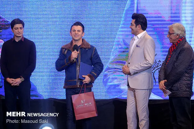 حرف‌های جالب امین حیایی پس از کسب جایزه بهترین بازیگر مرد در جشن انجمن منتقدان