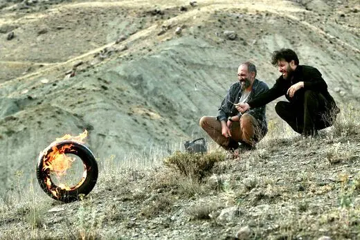 ترکی حرف زدن جواد عزتی در فیلم جدید نیکی کریمی