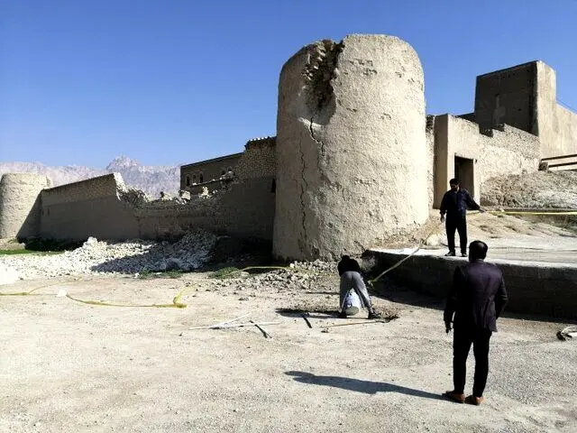 وضعیت بناهای تاریخی استان بوشهر پس از زلزله بامداد امروز+تصاویر