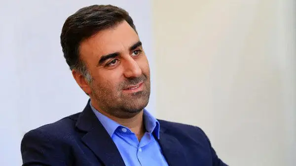 دلنوشته ابراهیم داروغه‌زاده دبیر سی‌وهشتمین جشنواره فیلم فجر خطاب به هنرمندان