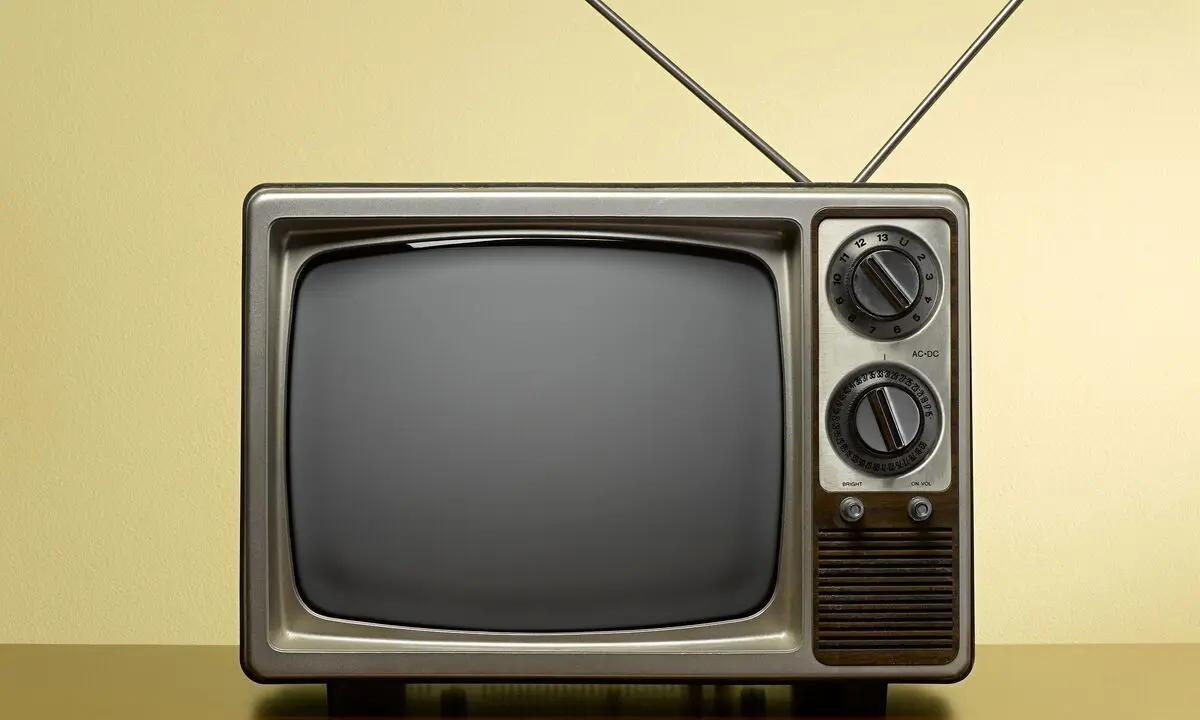 تلویزیون آخر هفته چه فیلم‌هایی پخش می‌کند؟
