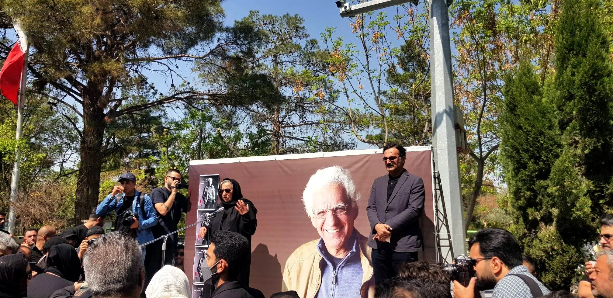 پوراحمد در خانه ابدی آرام گرفت
