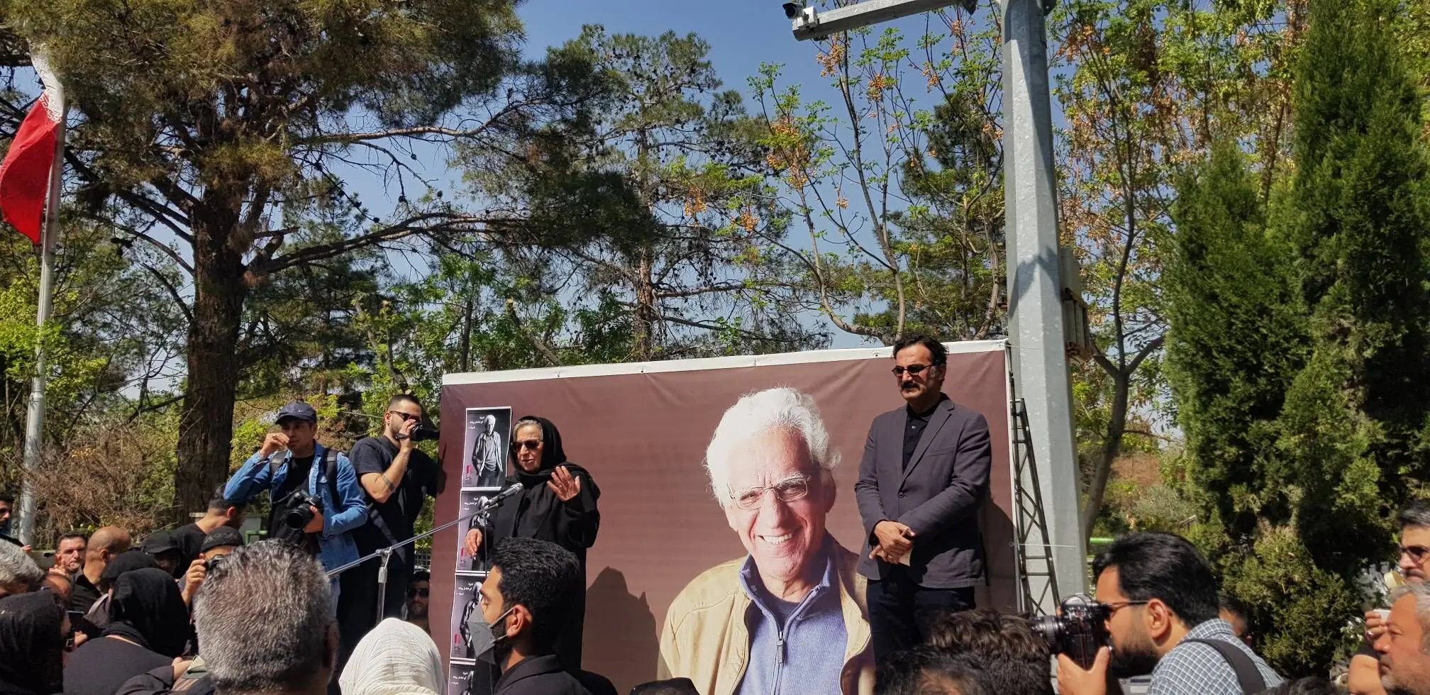 پوراحمد در خانه ابدی آرام گرفت
