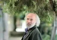 کیانوش عیاری: باید به هر شکل ممکن ایران حفظ شود
