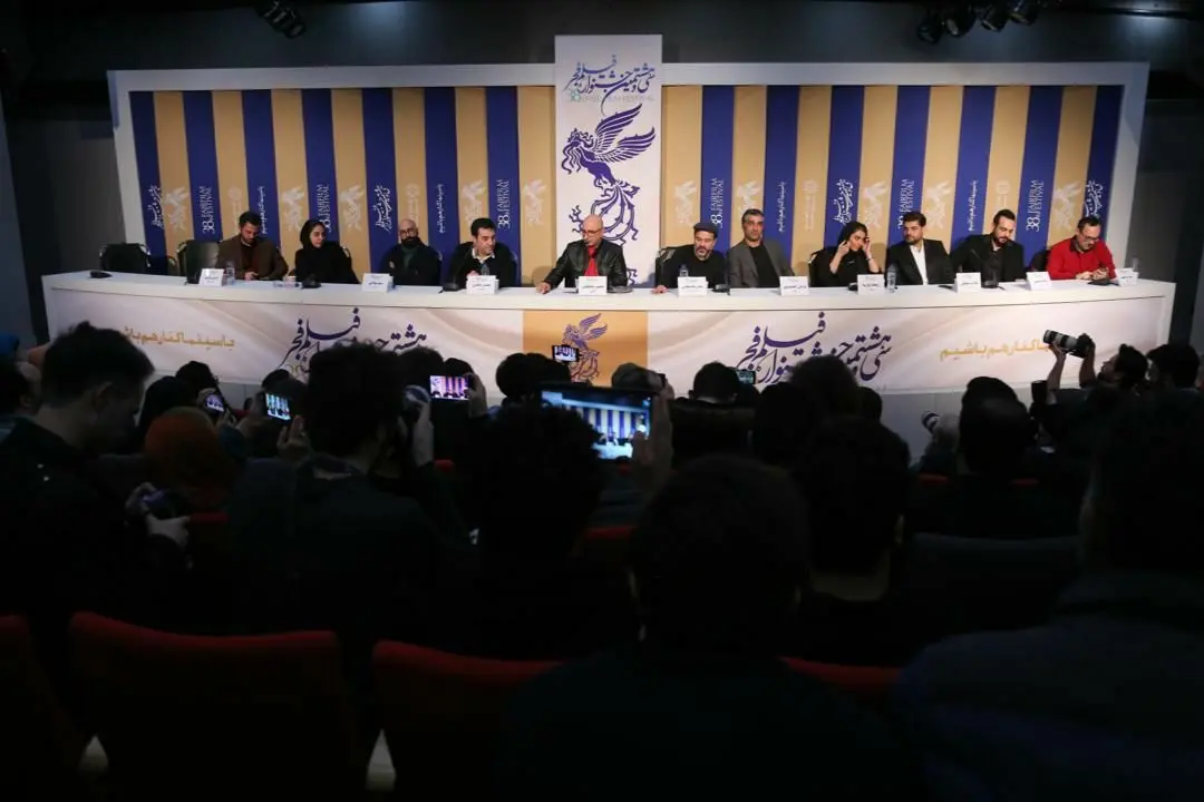 پیمان قاسم‌خانی: با کلمه بی‌ناموس می‌توانید با خانواده من شوخی کنید/ حضورم در جشنواره به جهت ویترین و تبلیغ است