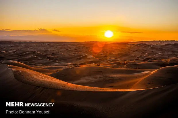 کویر در قاب نیاوران / نمایشگاه آثار هنرمندان کرمانی در فرهنگ‌سرا