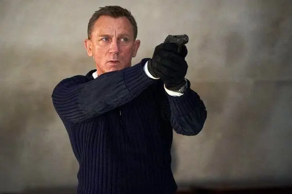 هراس «کرونا» به جان غول‌های هالیوودی افتاد/ لغو اکران فیلم‌ها