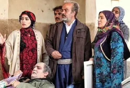 مقایسه نوری «نون خ» با نقی «پایتخت»