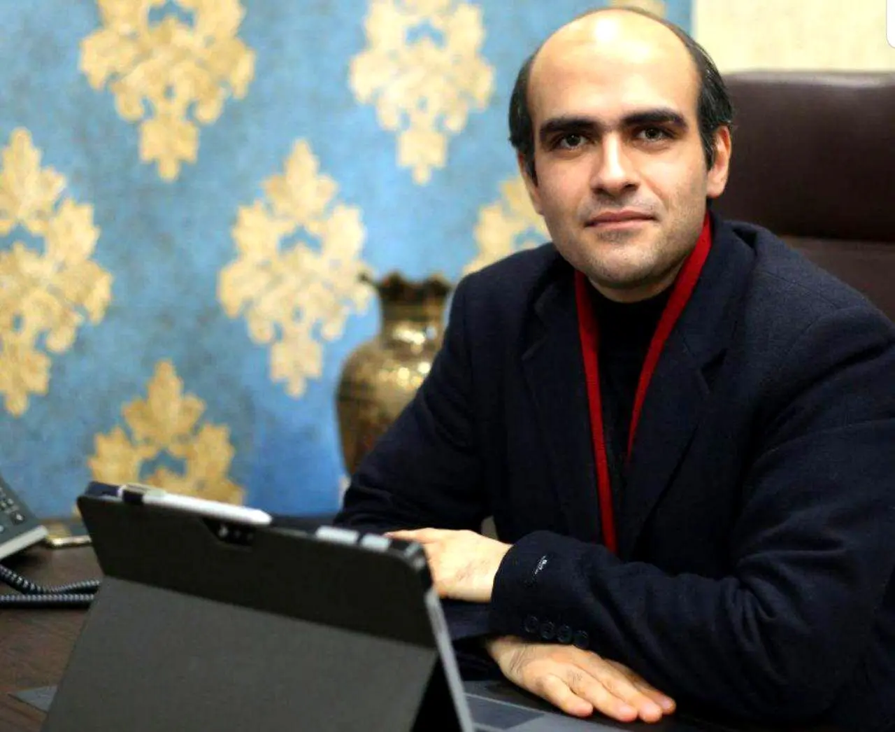 ۱۴ توصیه برای تبدیل شدن به یک سلبریتی فضای مجازی / برای زندگی در عصر میکرومدیا این توصیه یادتان نرود: اول اینستا، بعد کتاب!