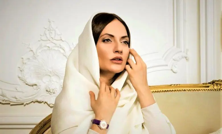 مهناز هم در ماجرای مهشید و ابی و چاوشی اعلام موضع کرد