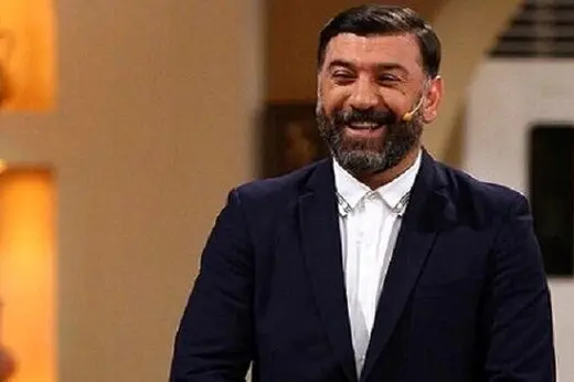 بازیکن سابقِ تیم ملی، در کنارِ کیانوش عیاری/ عکس