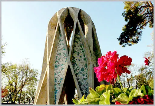 خیام و گل‌های باغش؛ از نیشابور تا انگلستان