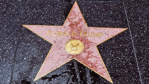 ستاره ترامپ در هالیوود سیاه شد/ عکس