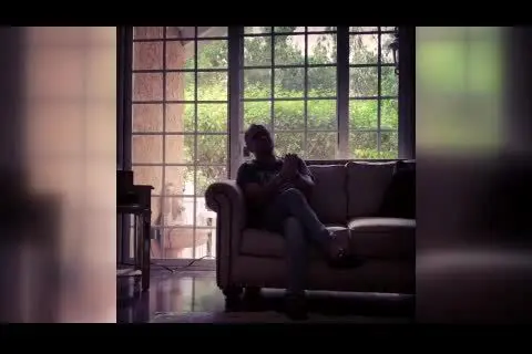 ببینید| اجرای کامل "گلنار" از احسان کرمی!