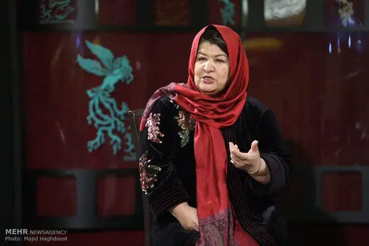پوران درخشنده از دستمزد میلیاردی بازیگران می‌گوید
