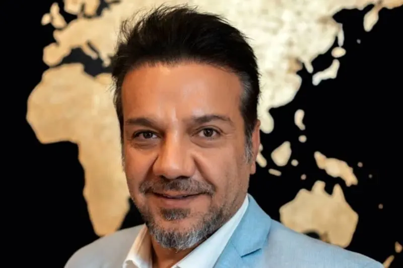 گالیله و “بابامسعود” کار دست امیراحمدی داد؛ مجری جنجالی شبکه یک برکنار شد!